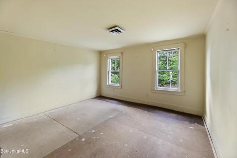 269 E Main St, Sheffield, MA 01222 photo 20