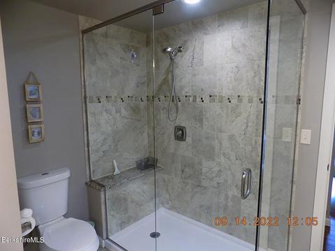 14 Elm St, Lenox, MA 01240 photo 15