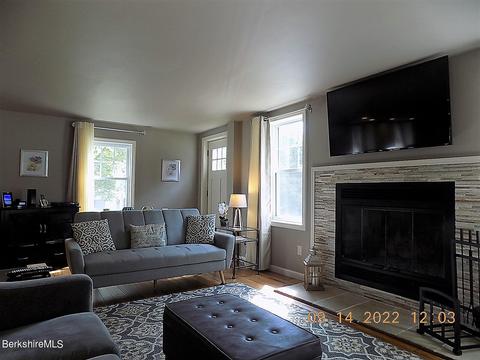 14 Elm St, Lenox, MA 01240 photo 10