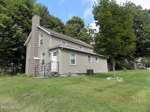 14 Elm St, Lenox, MA 01240 photo 1
