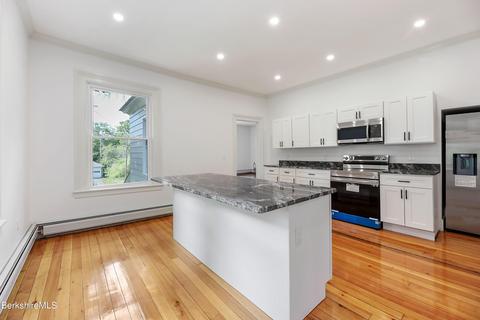 75 Appleton Ave, Pittsfield, MA 01201 photo 16
