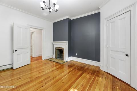 75 Appleton Ave, Pittsfield, MA 01201 photo 8