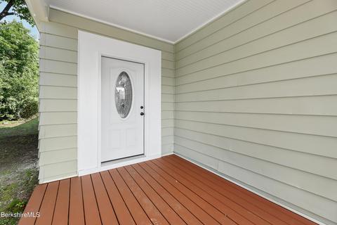 75 Appleton Ave, Pittsfield, MA 01201 photo 14