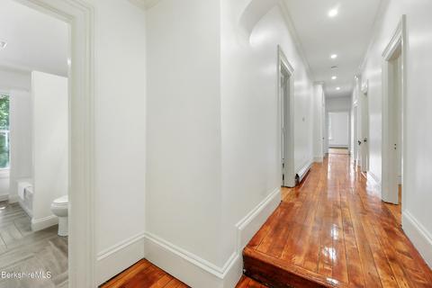 75 Appleton Ave, Pittsfield, MA 01201 photo 15