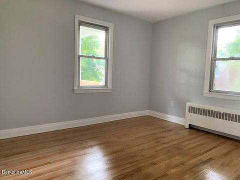 345 East St, Lee, MA 01238 photo 22
