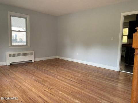 345 East St, Lee, MA 01238 photo 17