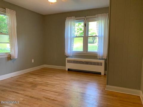 345 East St, Lee, MA 01238 photo 26