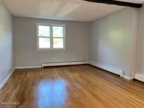 345 East St, Lee, MA 01238 photo 33