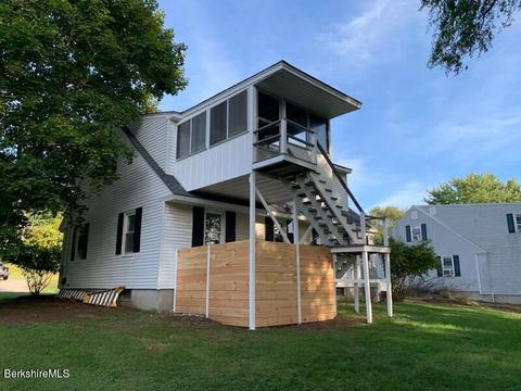345 East St, Lee, MA 01238 photo 10