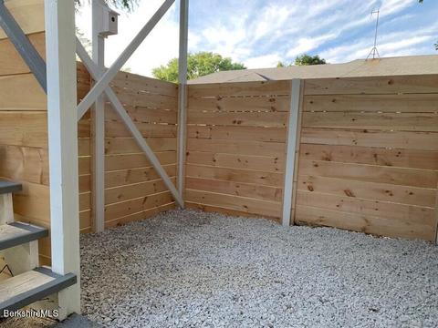 345 East St, Lee, MA 01238 photo 8