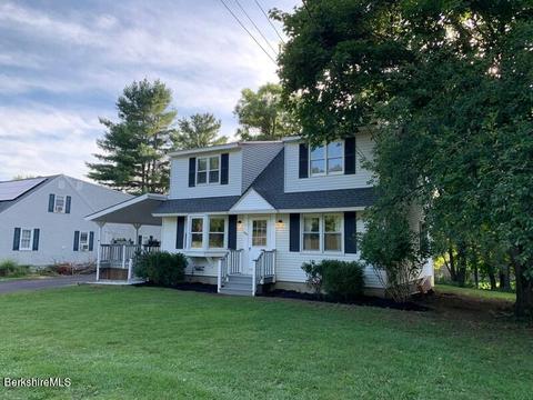 345 East St, Lee, MA 01238 photo 3