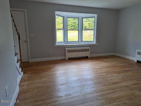 345 East St, Lee, MA 01238 photo 19