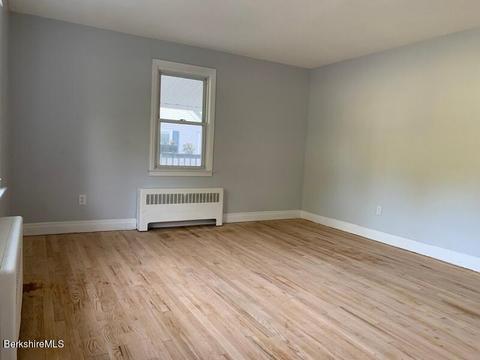 345 East St, Lee, MA 01238 photo 16