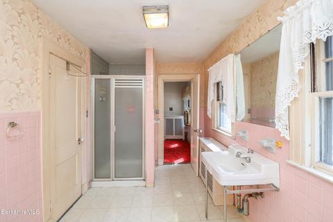 121 Bellevue Ave, Springfield, MA 01108 photo 37