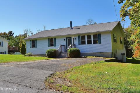 45 S D St, North Adams, MA 01247