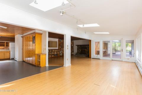93 Hubbard St, Lenox, MA 01240 photo 11