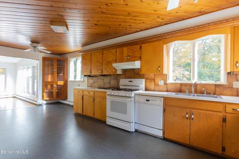 93 Hubbard St, Lenox, MA 01240 photo 15