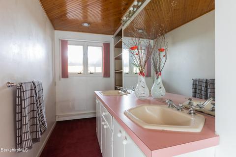 93 Hubbard St, Lenox, MA 01240 photo 22