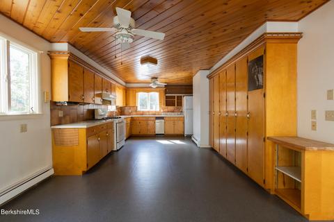 93 Hubbard St, Lenox, MA 01240 photo 13