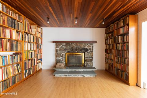 93 Hubbard St, Lenox, MA 01240 photo 8