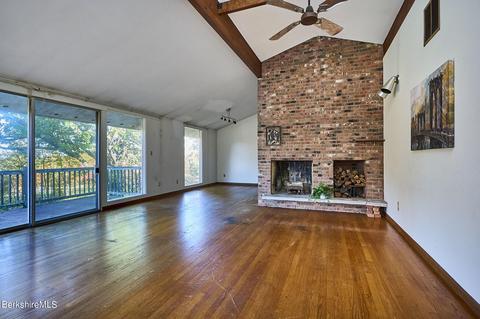 59 Arnold Rd, Pelham, MA 01002 photo 8