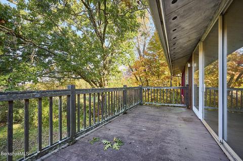 59 Arnold Rd, Pelham, MA 01002 photo 11