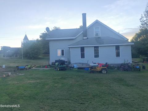 4 North Rd, Peru, MA 01235 photo 2
