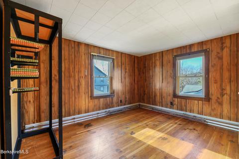 44 School St, Lee, MA 01238 photo 22