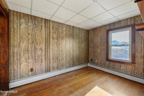 44 School St, Lee, MA 01238 photo 24