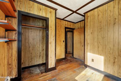 44 School St, Lee, MA 01238 photo 15