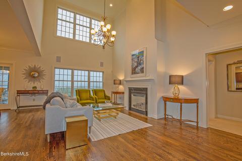 21 Highcrest Rd, Lenox, MA 01240 photo 4