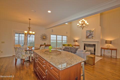 21 Highcrest Rd, Lenox, MA 01240 photo 8
