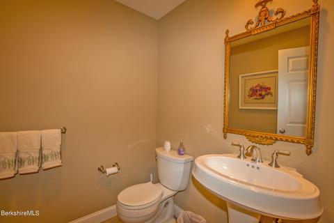 151 Fox Run, Lee, MA 01238 photo 18