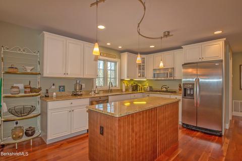 151 Fox Run, Lee, MA 01238 photo 12