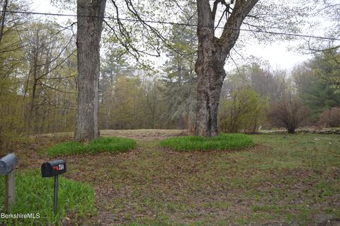 254 Benton Hill Rd, Becket, MA 01223