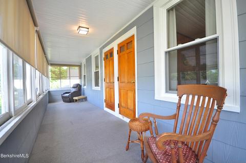 214 High St, Lee, MA 01238 photo 2