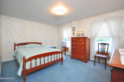 214 High St, Lee, MA 01238 photo 10