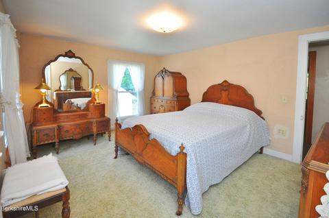 214 High St, Lee, MA 01238 photo 15