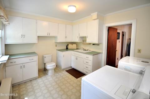 214 High St, Lee, MA 01238 photo 17