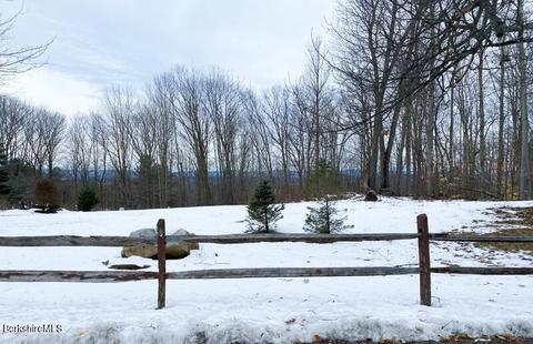 69 Elmore Dr, Dalton, MA 01226