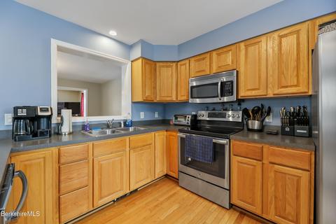 575 Benedict Rd, Pittsfield, MA 01201 photo 11