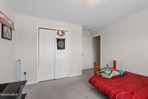 575 Benedict Rd, Pittsfield, MA 01201 photo 18