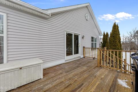 575 Benedict Rd, Pittsfield, MA 01201 photo 30
