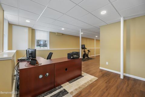 575 Benedict Rd, Pittsfield, MA 01201 photo 22