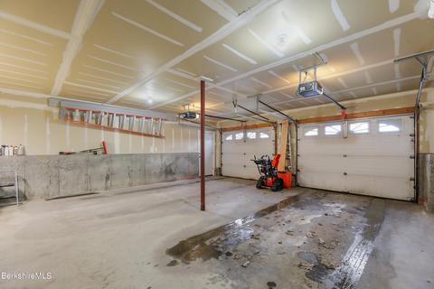 575 Benedict Rd, Pittsfield, MA 01201 photo 28