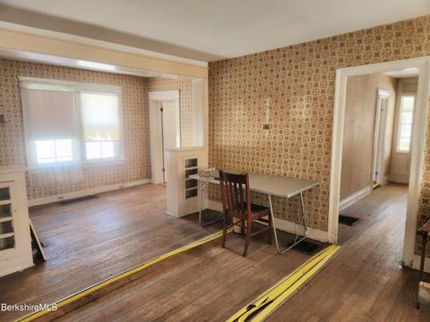 491 Chapel St, Lee, MA 01238 photo 4