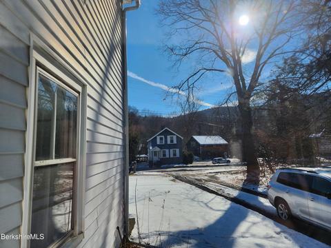 491 Chapel St, Lee, MA 01238 photo 2