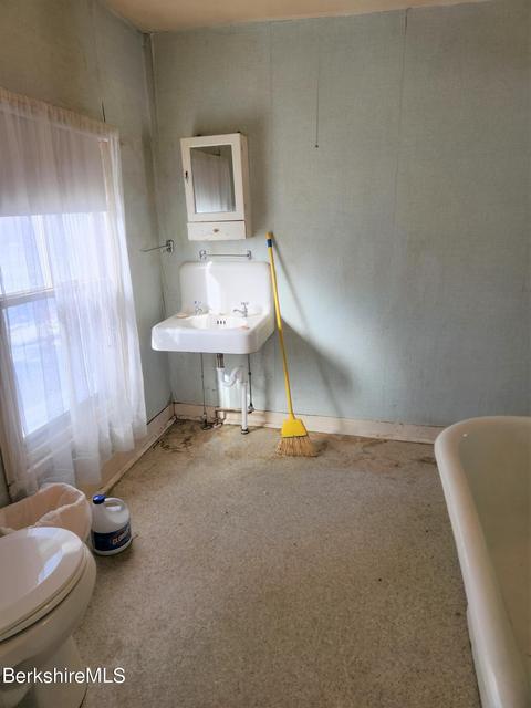 491 Chapel St, Lee, MA 01238 photo 22