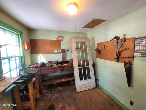 491 Chapel St, Lee, MA 01238 photo 16