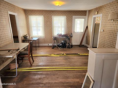 491 Chapel St, Lee, MA 01238 photo 5